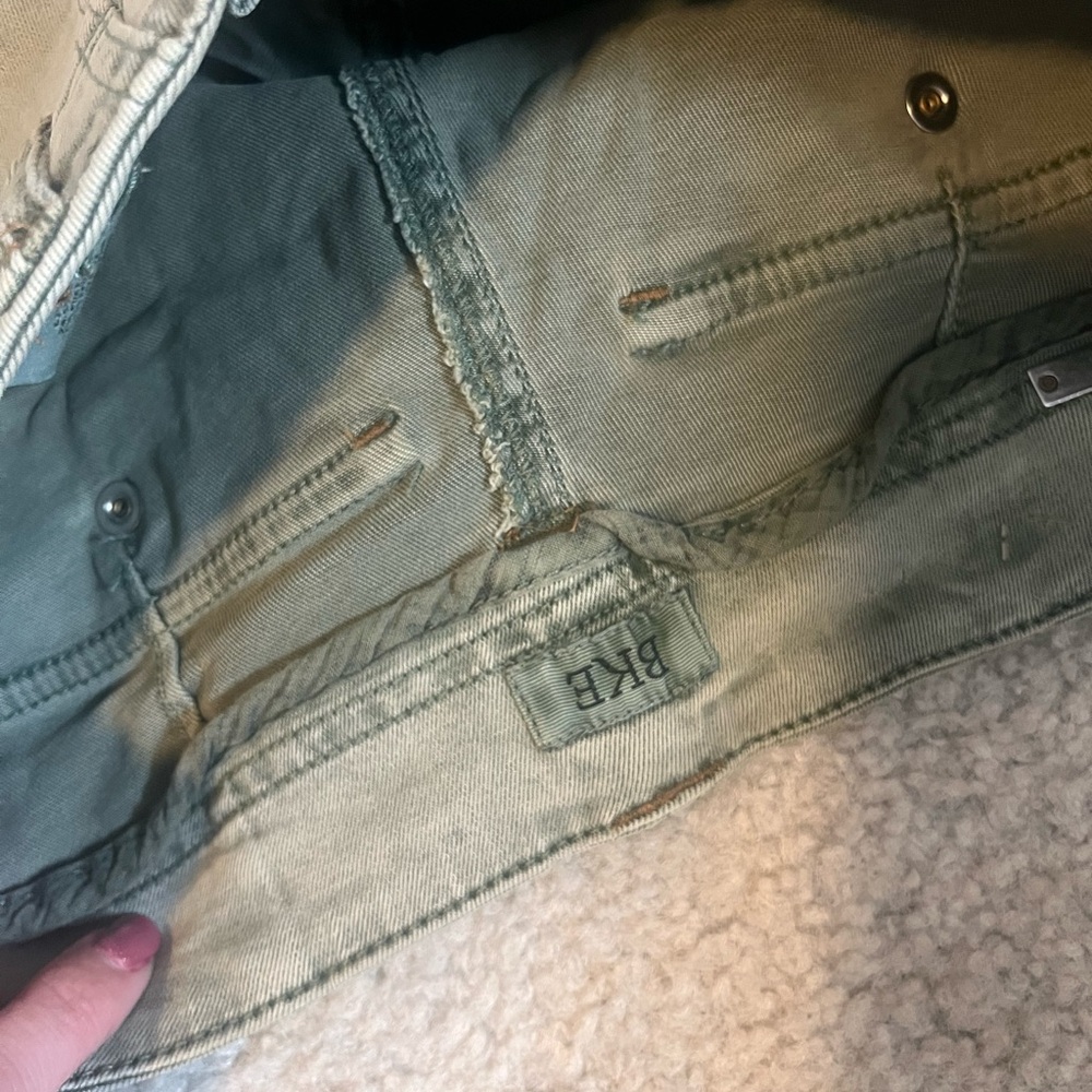 BKE Comfy Olive Green Women's Shorts - Picture 4 of 5